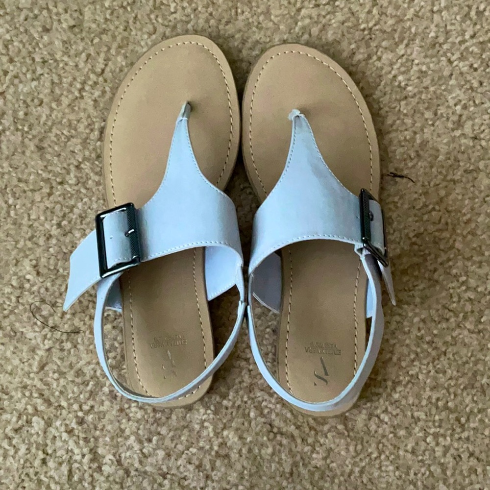 Vera Wang sandals